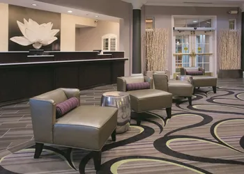 La Quinta Inn & Suites by Wyndham Mesa Superstition Springs hotel thumbnail 4