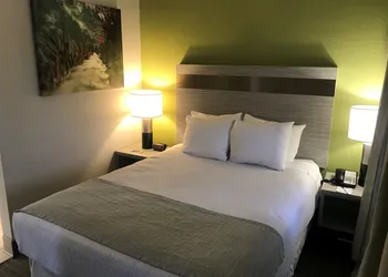 SureStay InnSuites Phoenix Hotel & Suites by Best Western hotel thumbnail 2