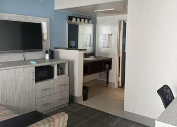SureStay InnSuites Phoenix Hotel & Suites by Best Western hotel thumbnail 6