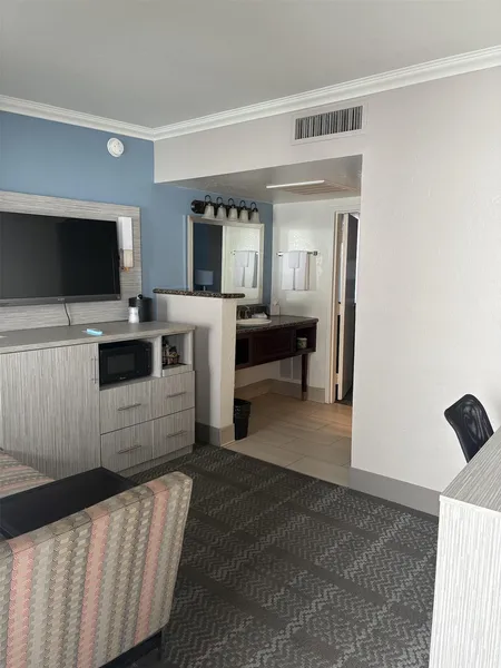 SureStay InnSuites Phoenix Hotel & Suites by Best Western hotel detail image 6
