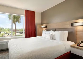 SpringHill Suites by Marriott Phoenix Chandler/Fashion Center hotel thumbnail 4