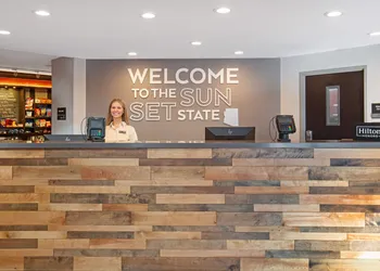 Hampton Inn Phoenix-Airport North hotel thumbnail 4