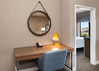 Hampton Inn Phoenix-Airport North hotel thumbnail 6
