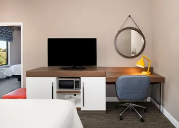 Hampton Inn Phoenix-Airport North hotel thumbnail 7