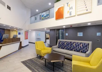 Holiday Inn Express & Suites Phoenix - Tempe by IHG hotel thumbnail 2