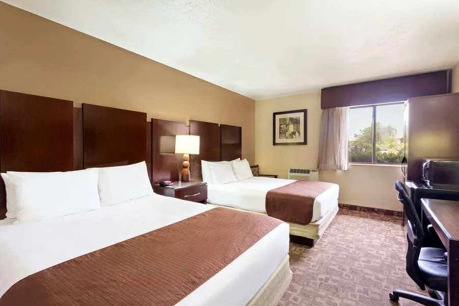 Rodeway Inn & Suites Chandler - Phoenix South I-10 hotel detail image 2