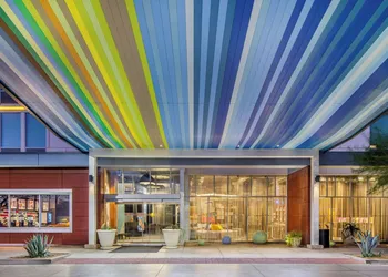 Aloft Phoenix Airport hotel thumbnail 5