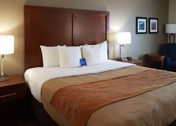 Comfort Inn I-10 West at 51st Ave hotel thumbnail 8