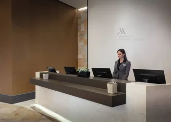 Marriott Phoenix Airport hotel thumbnail 4
