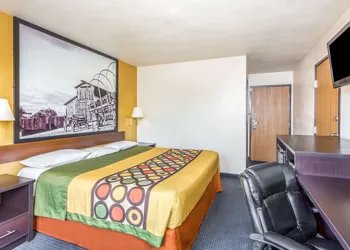 Super 8 by Wyndham - Mesa/Gilbert hotel thumbnail 7