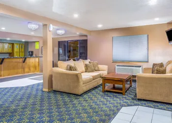 Super 8 by Wyndham - Mesa/Gilbert hotel thumbnail 2