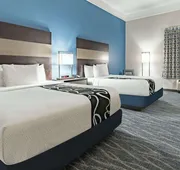 La Quinta Inn & Suites by Wyndham Phoenix I-10 West hotel detail image 7