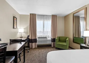 Comfort Inn & Suites Surprise Near Sun City West hotel thumbnail 6