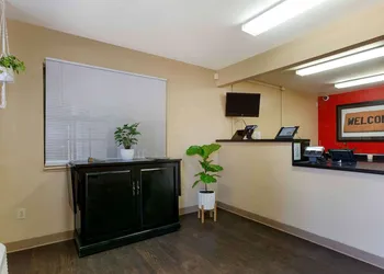 Extended Stay America Select Suites Phoenix Scottsdale North hotel thumbnail 2