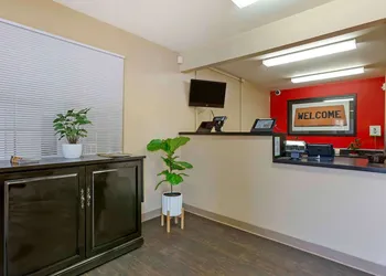 Extended Stay America Select Suites Phoenix Scottsdale North hotel thumbnail 4