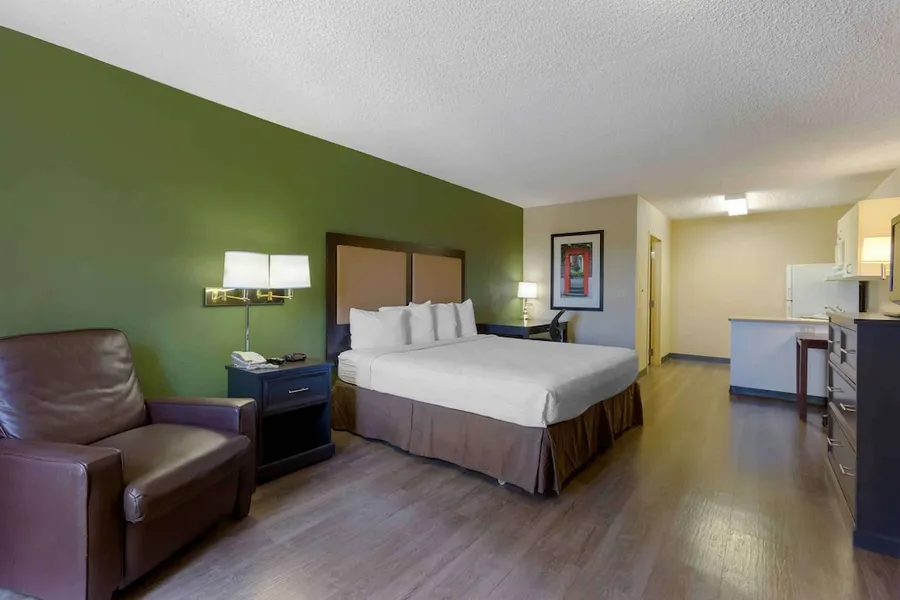 Extended Stay America Select Suites Phoenix Scottsdale North hotel detail image 6