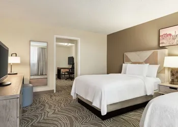 Embassy Suites by Hilton Phoenix Tempe hotel thumbnail 8