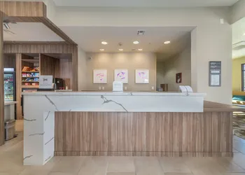 Hilton Garden Inn Phoenix Airport hotel thumbnail 5