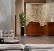 Embassy Suites Montréal by Hilton hotel detail image 3