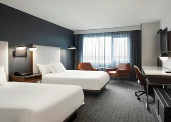 Courtyard by Marriott Montreal Airport hotel thumbnail 5