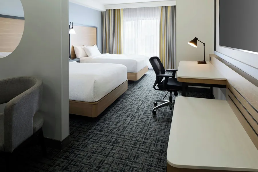 Fairfield Inn & Suites by Marriott Montreal Airport hotel detail image 6