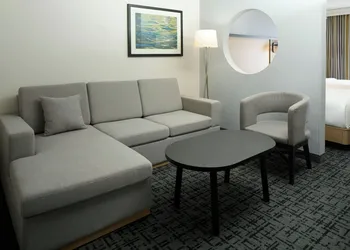 Fairfield Inn & Suites by Marriott Montreal Airport hotel thumbnail 7