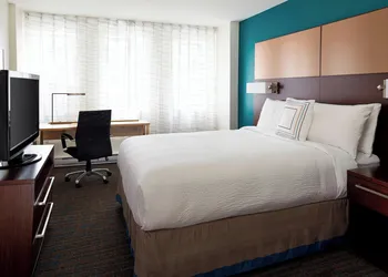 Residence Inn by Marriott Montreal Downtown hotel thumbnail 6