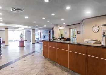 Ramada Plaza by Wyndham Montreal hotel thumbnail 6