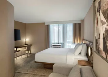 AC Hotel by Marriott Old Montreal hotel thumbnail 8