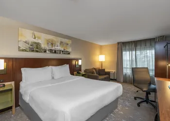 Comfort Inn Brossard hotel thumbnail 3