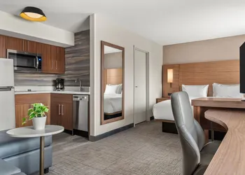 Residence Inn by Marriott Laval hotel thumbnail 8