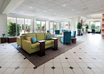 Hilton Garden Inn Montreal Airport hotel thumbnail 2