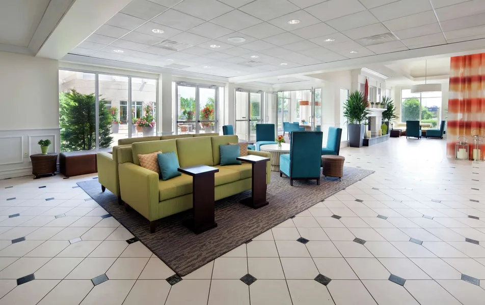 Hilton Garden Inn Montreal Airport hotel detail image 2