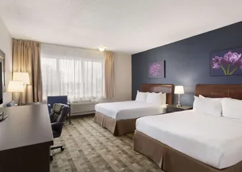 Days Inn & Conference Centre by Wyndham Montreal Airport hotel thumbnail 4