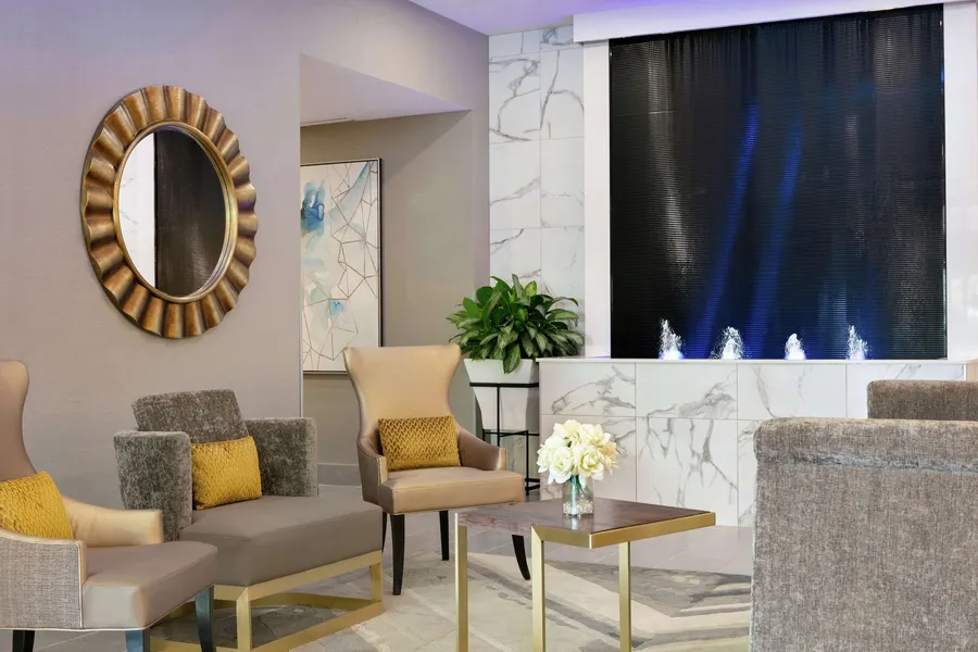 Embassy Suites by Hilton Montreal Airport hotel detail image 2
