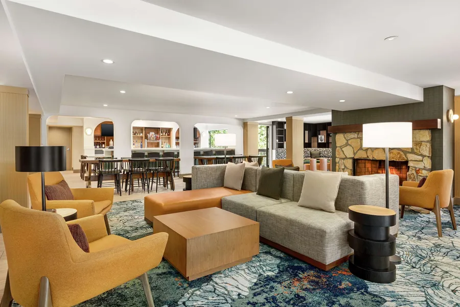 Hilton Garden Inn Monterey hotel detail image 2