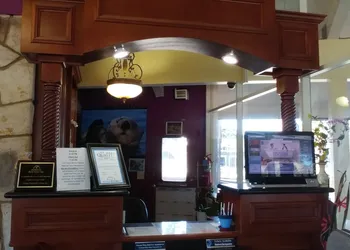 Americas Best Value Presidents Inn on Munras hotel thumbnail 2