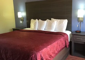 Americas Best Value Presidents Inn on Munras hotel thumbnail 6