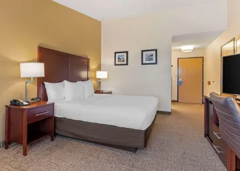 Comfort Inn Marina on the Monterey Bay hotel thumbnail 6