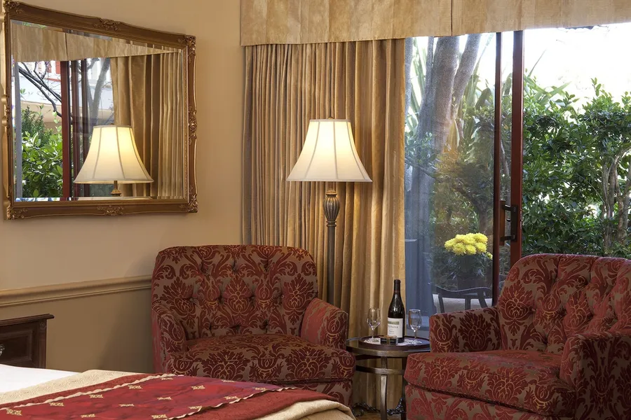 Victorian Inn hotel detail image 6