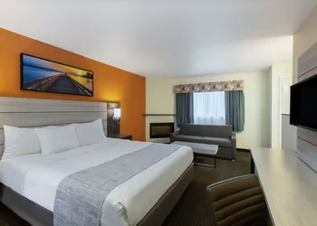 Days Inn by Wyndham Monterey-Fisherman's Wharf Aquarium hotel thumbnail 7