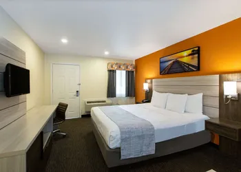 Days Inn by Wyndham Monterey-Fisherman's Wharf Aquarium hotel thumbnail 8