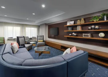 Courtyard by Marriott Salinas Monterey hotel thumbnail 2