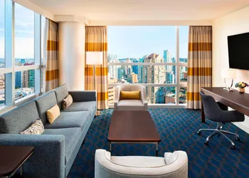 Sheraton Vancouver Wall Centre hotel thumbnail 6