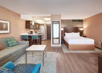 Residence Inn by Marriott Vancouver Downtown hotel thumbnail 5