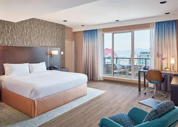 Residence Inn by Marriott Vancouver Downtown hotel thumbnail 7