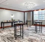 Delta Hotels by Marriott Vancouver Downtown Suites - Downtown Vancouver hotel detail image 3