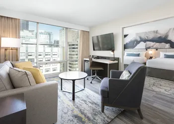 Delta Hotels by Marriott Vancouver Downtown Suites - Downtown Vancouver hotel thumbnail 6