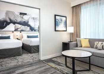 Delta Hotels by Marriott Vancouver Downtown Suites - Downtown Vancouver hotel thumbnail 8