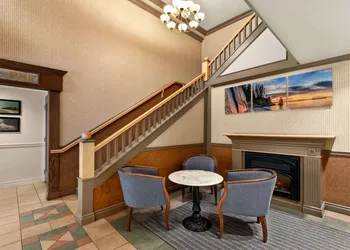 Days Inn by Wyndham Vancouver Downtown hotel thumbnail 4